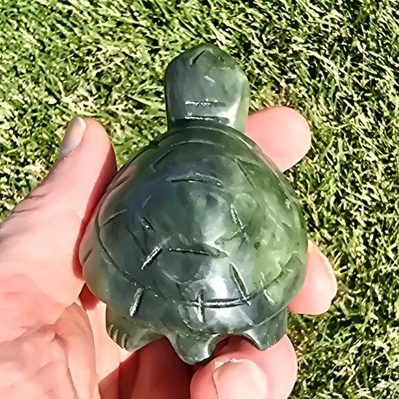 Nephrite Jade Turtle Carving – Protection, Longevity & Ancient Wisdom - Picture 2 of 4